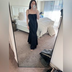 NWT Lulus black trumpet gown in size medium